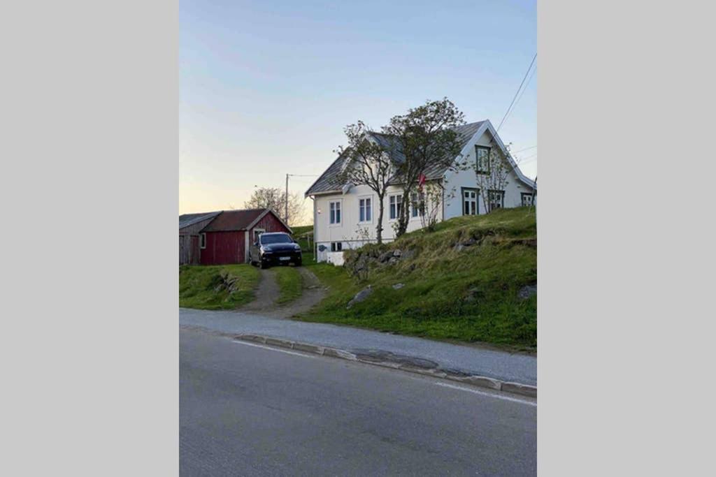 Nordlandshuset "Lottebakken", Ballstad In Lofoten Exterior photo