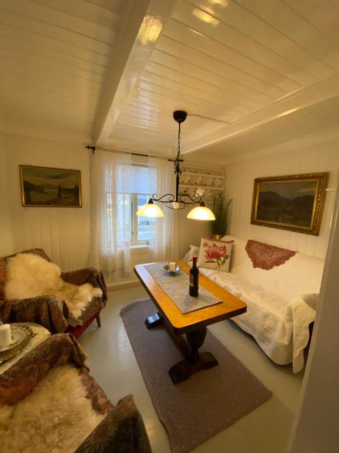 Nordlandshuset "Lottebakken", Ballstad In Lofoten Exterior photo