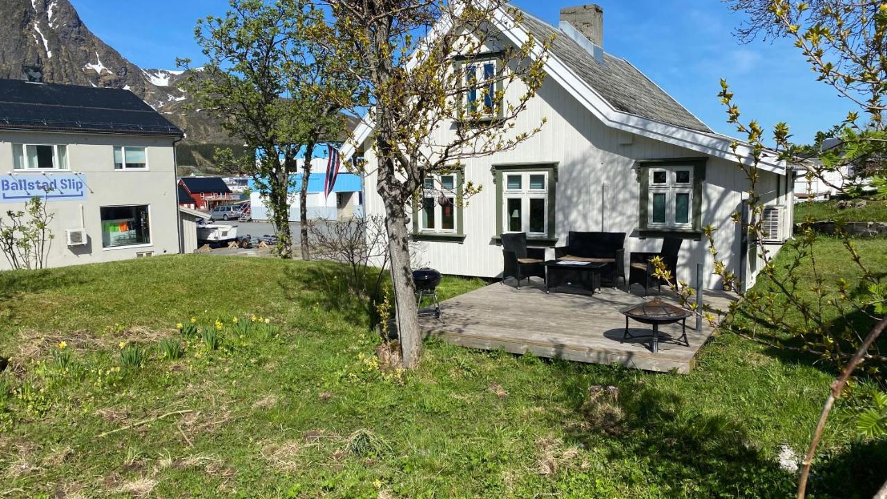 Nordlandshuset "Lottebakken", Ballstad In Lofoten Exterior photo